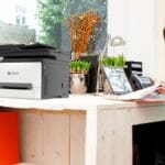 Stampante multifunzione Xerox® C303a in un ambiente di lavoro